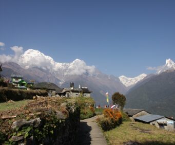 Easy Treks for Beginners in Nepal 