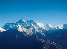 Everest North Face vs South Face: The Ultimate Climber’s Comparison