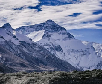 The North Face of Mount Everest: Guide for Climbers and Adventurers (2025 Guide)