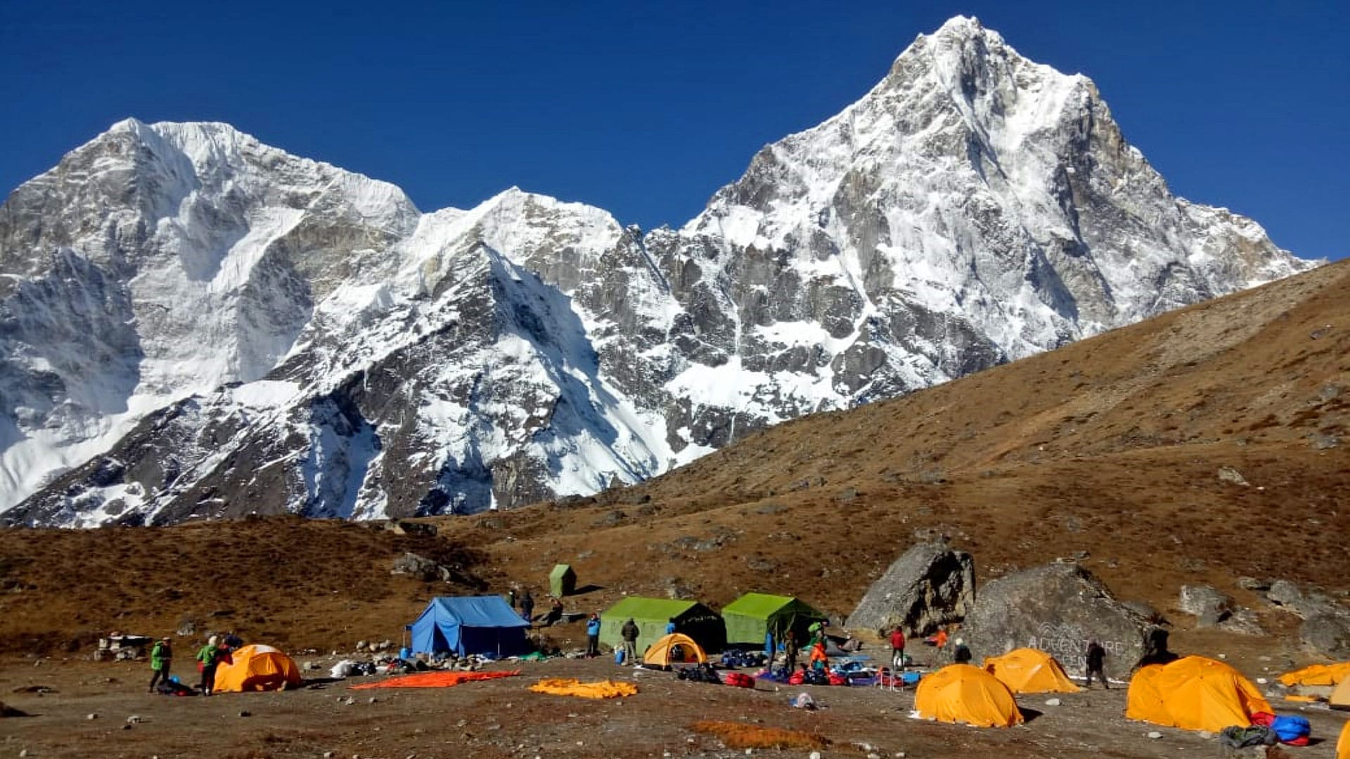Lobuche Peak Climbing Cost & Itinerary: Complete 2026 Guide to This Spectacular Everest Region Trekking Peak